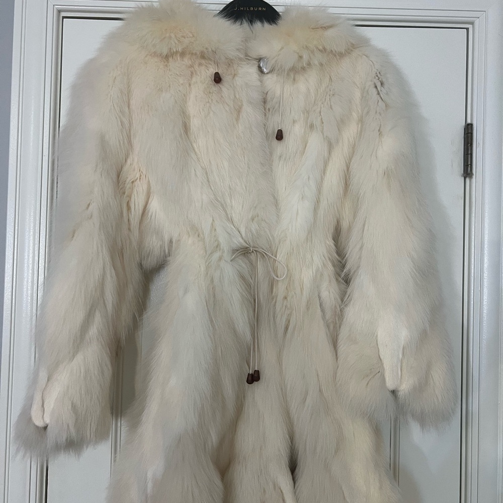 Luxurious Cream Fur Coat
